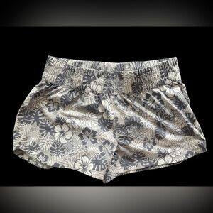 AFTCO Fishing Tackle Co. Shorts Womens Small Gray Floral